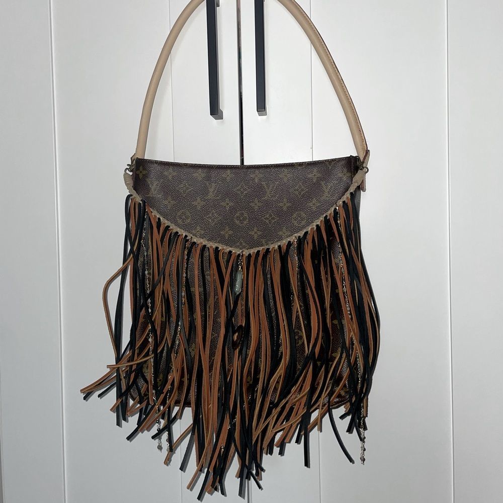 👜 Nice Bag with Leather Fringe
